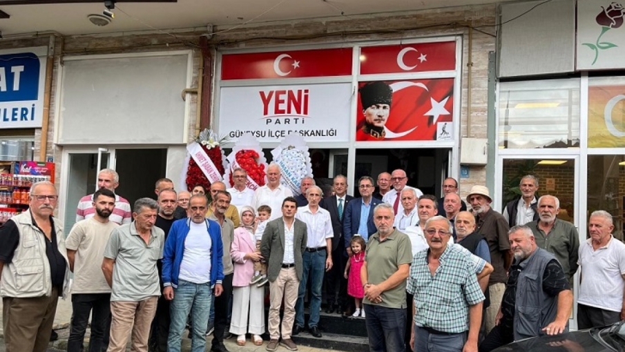 Yeni Parti Güneysu İlçe Başkanlığı, yoğun katılımla düzenlenen törenle açıldı.